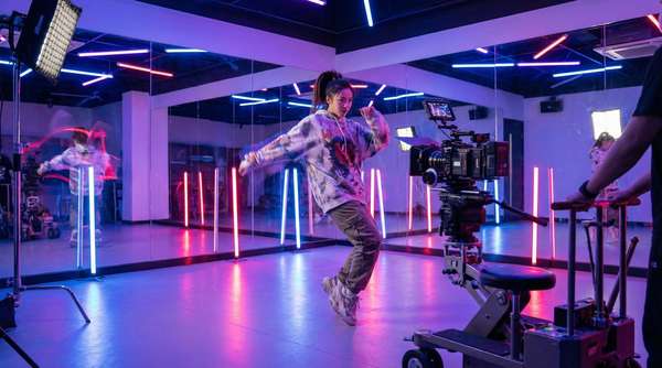 温泉混浴舞蹈MV视频制作